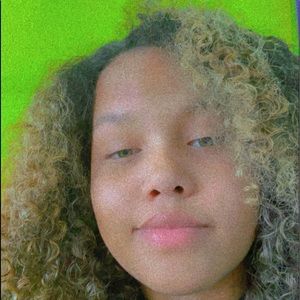 Meet your Posher, Kiana